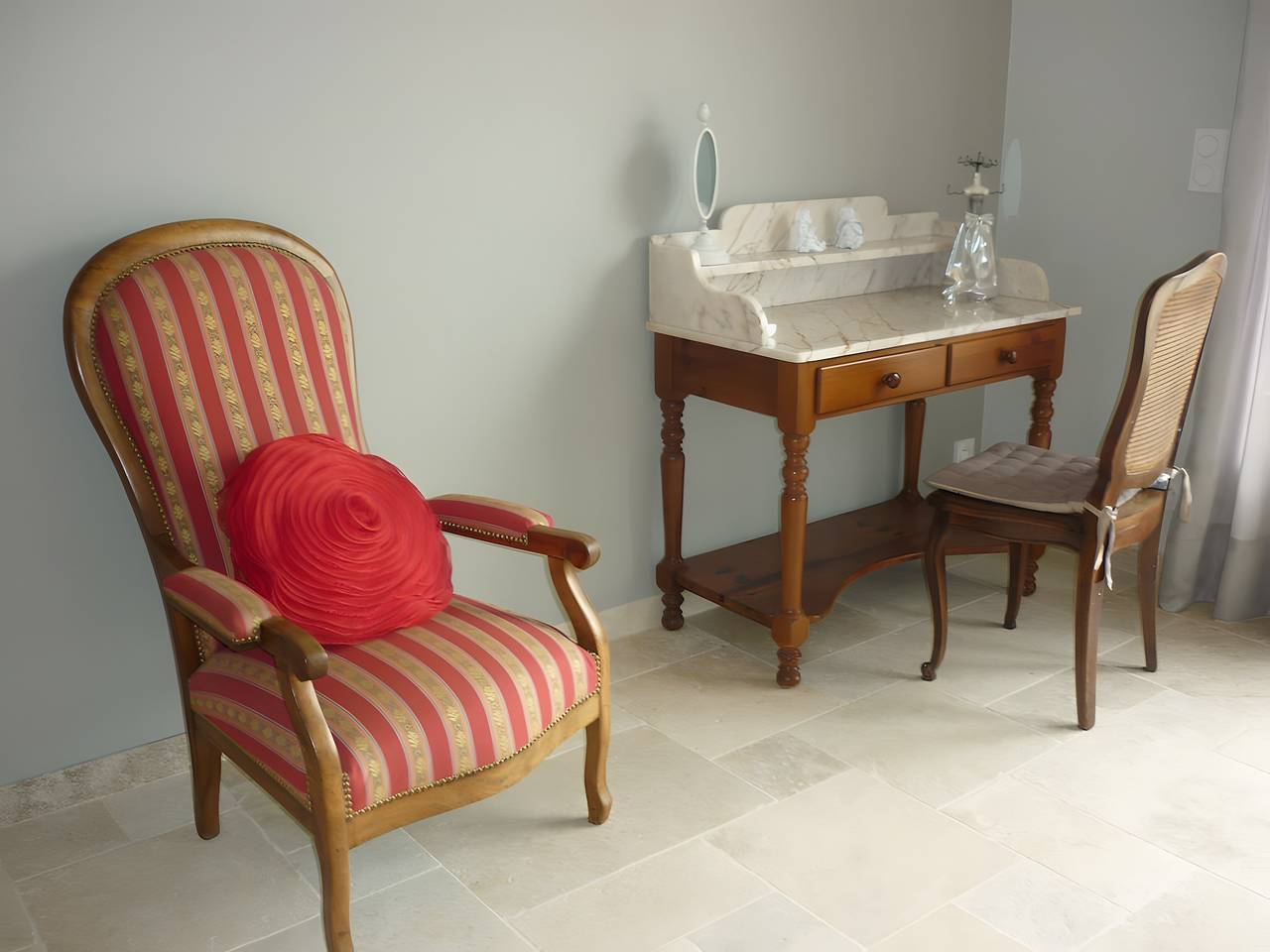 Chambre 'Jean Giono', La Bastide des Mereuilles avec terrasse privée, Wi-Fi et climatisation in Orange, Vaucluse