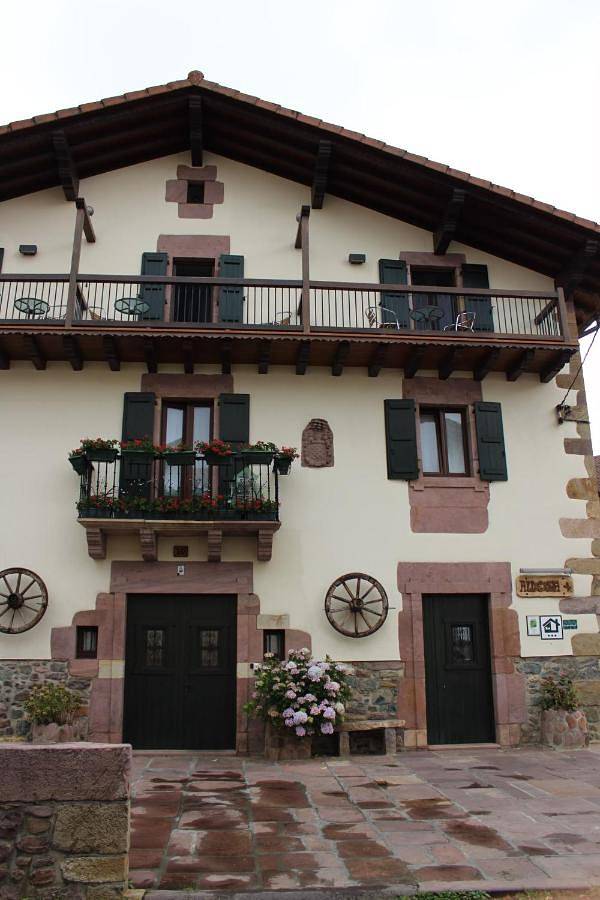 Casa rural para 3 personas, con Balcón y Jacuzzi además de Terraza y Jardín en Guipúzcoa - 3