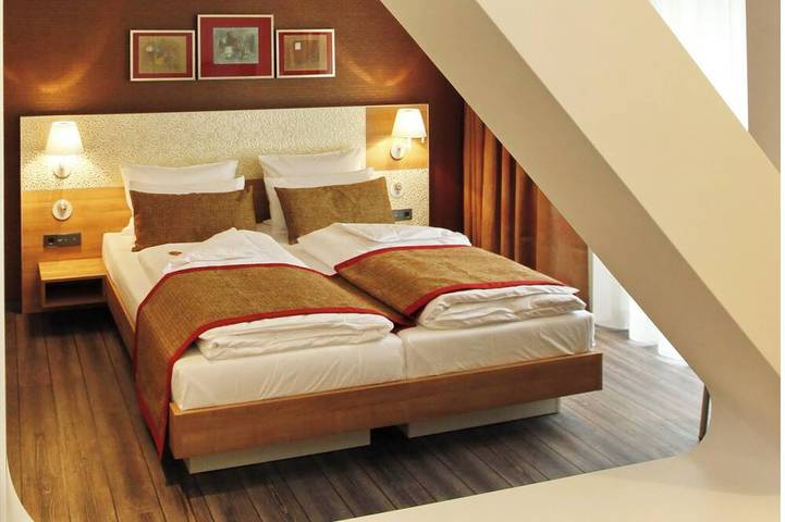 Ferienwohnung für 2 Personen, mit Balkon und Garten sowie Sauna