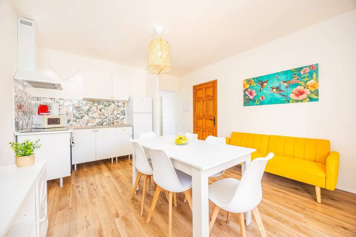 Appartement entier, Appartement « Gran Sol Family 3 » avec piscine partagée, Wi-Fi et climatisation (taxe incluse) in Cala Serena, Felanitx
