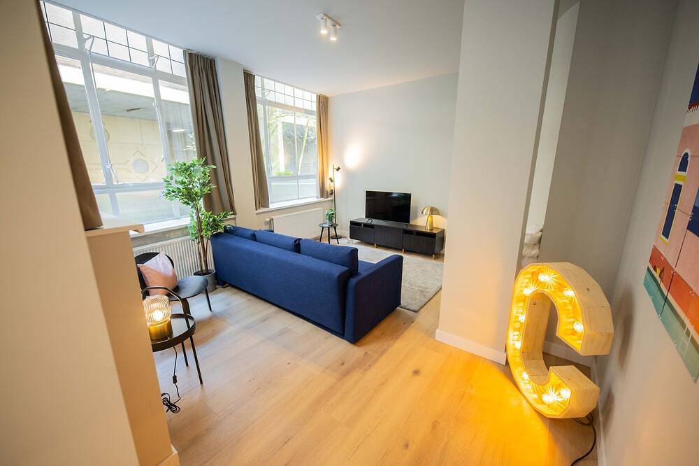 Contemporary 3Bdr Apartment  Ws in Rotterdam, South Holland