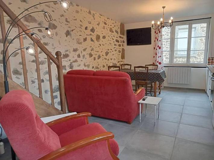 Location de vacances pour 4 personnes, avec vue et terrasse à Saint-Léonard-des-Bois - 4