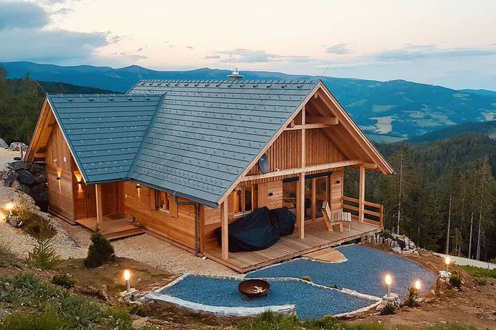 Chalet für 4 Personen, mit Sauna und Garten sowie Balkon