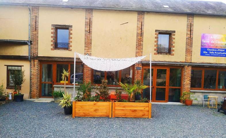Maison d’hôte pour 3 personnes, avec terrasse dans La Selle-sur-le-Bied