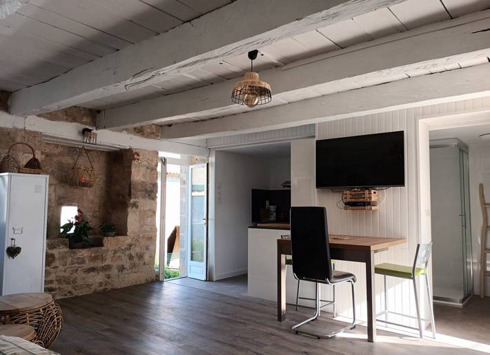 Gîte pour 4 personnes, avec piscine et jardin, animaux acceptés en Dordogne - 3