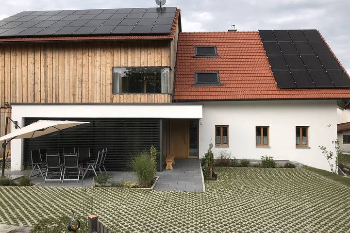 Ferienhaus für 10 Personen, mit Sauna und Garten