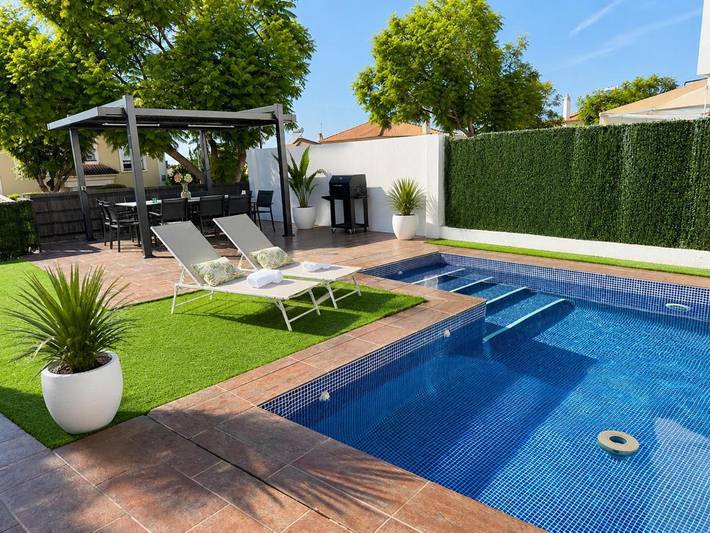 Chalet para 14 personas, con piscina además de jardín y jacuzzi en Provincia de Sevilla - 4