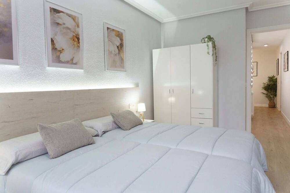 Entire apartment, Charming apartment 7 min from Salamanca by bebalmy in Santa Marta de Tormes, Salamanca Province