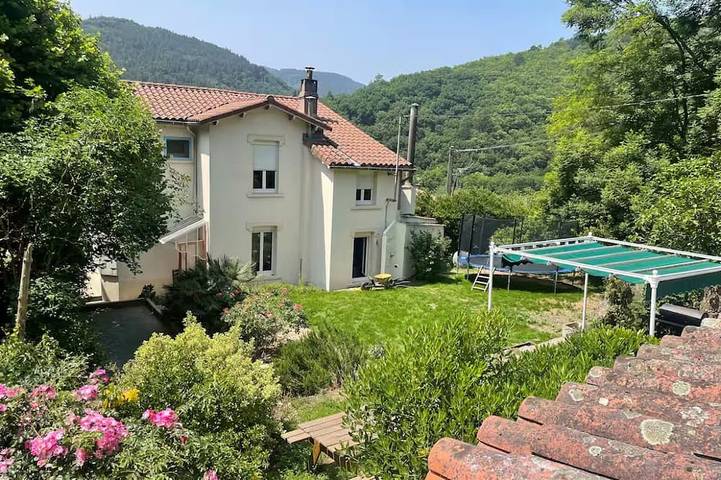 Location de vacances pour 8 personnes à Courniou