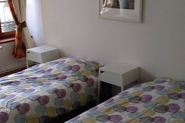 Ganze Wohnung, Apartment mit Parkplatz in der mittelalterlichen Stadt, 100 m vom Kai entfernt, Geschäfte. in Saint-Valery-sur-Somme, Abbeville und Umgebung