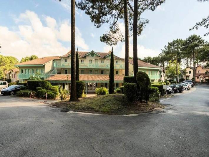 Location de vacances pour 4 personnes, avec piscine à Lacanau