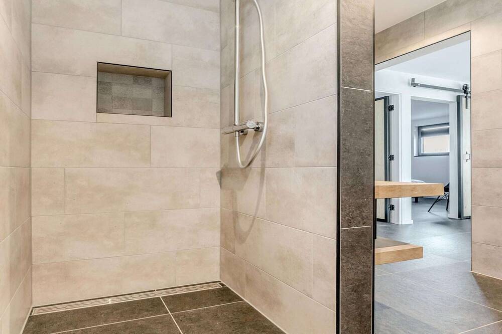 Luxuriöses Ferienhaus mit Reetdach für 6 Personen in Baarle-Nassau, Nordbrabant