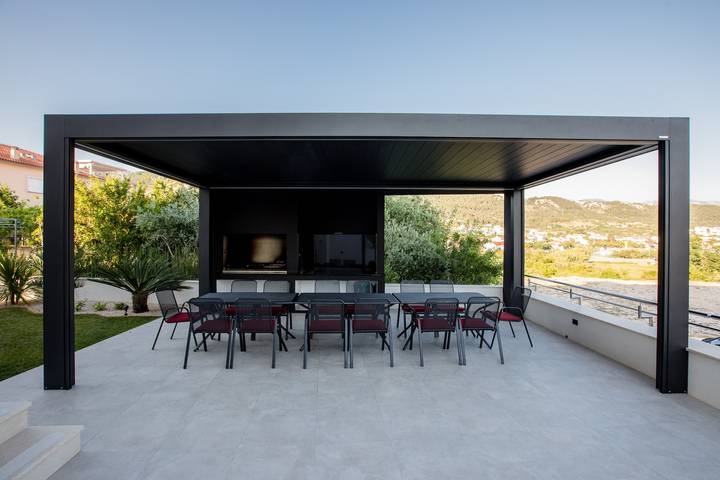 Ferienwohnung für 8 Personen, mit Balkon/Terrasse auf Rab
