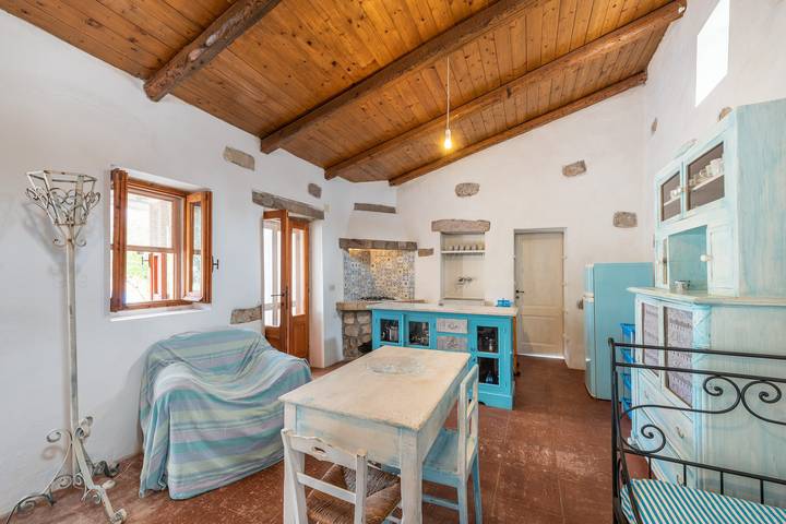 Charmantes Ferienhaus "Dimora tipica Carlofortina" mit Meerblick, Bergblick & Terrasse in Carloforte, Sulcis Iglesiente