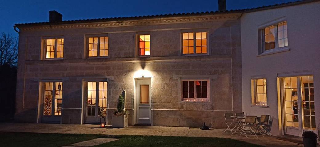 Gîte pour 2 personnes, avec vue et jardin à Saint-Vaize