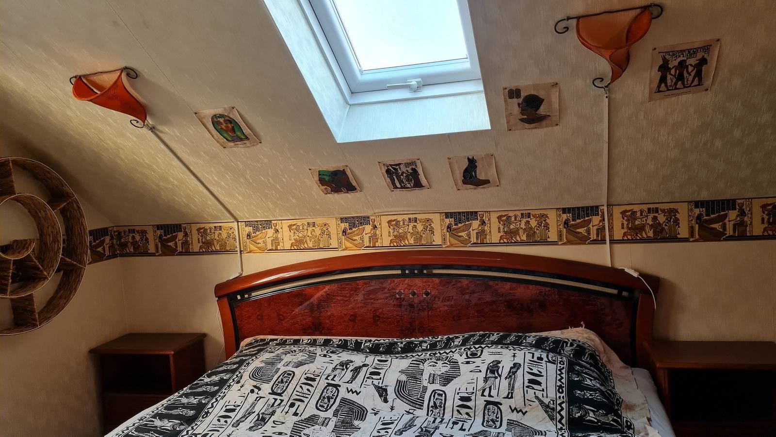 Ganze Ferienwohnung, Pension Kapellenstraße - Ferienwohnung  mit individueller Ausstattung - jedes Zimmer ist anders. Komplette Küche. in Erfurt, Thüringer Kernland