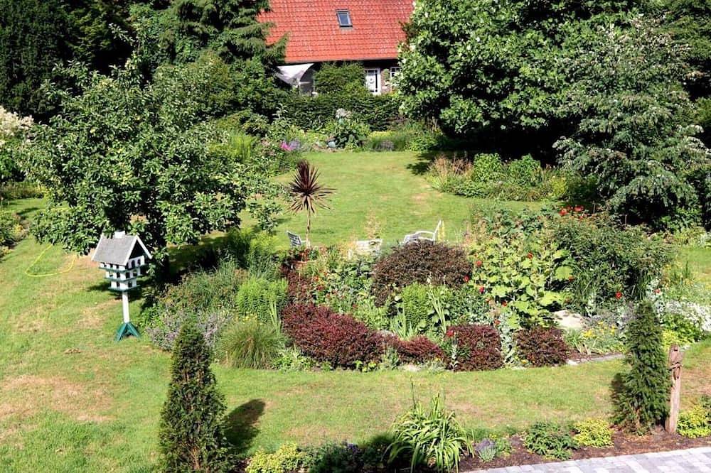 Ganze Wohnung, Hof Suhrkamp - Ferienwohnung \"Gartenblick\" in Hatten, Naturpark Wildeshauser Geest