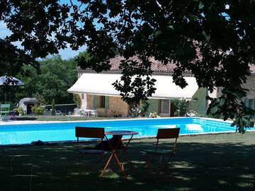 Chambre d’hôte pour 2 personnes, avec jardin et piscine à Marsolan