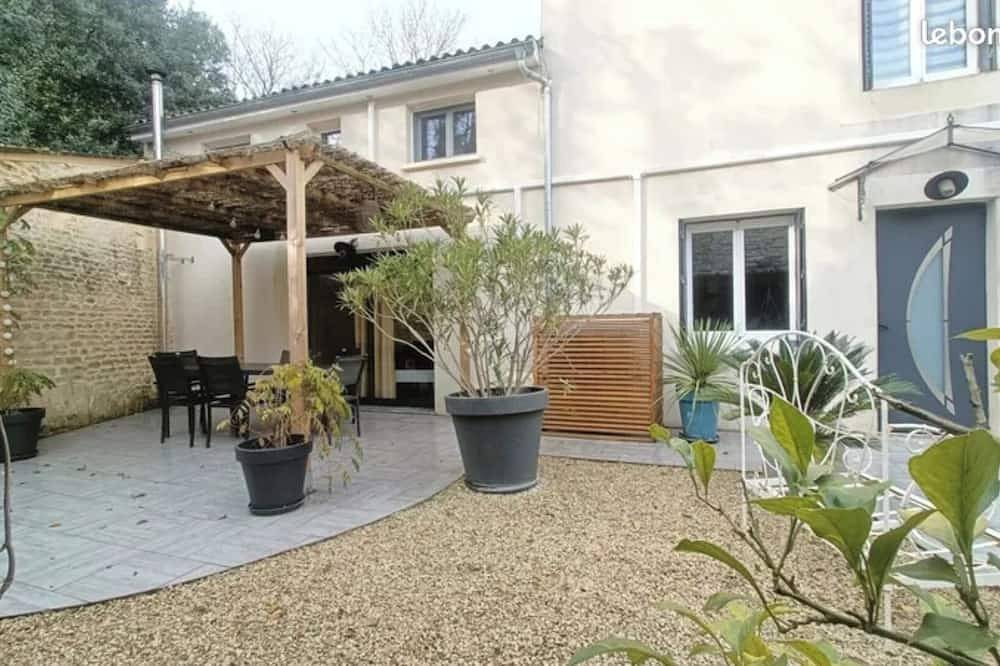 Nice house near Futuroscope in Neuville-de-Poitou, Vienne