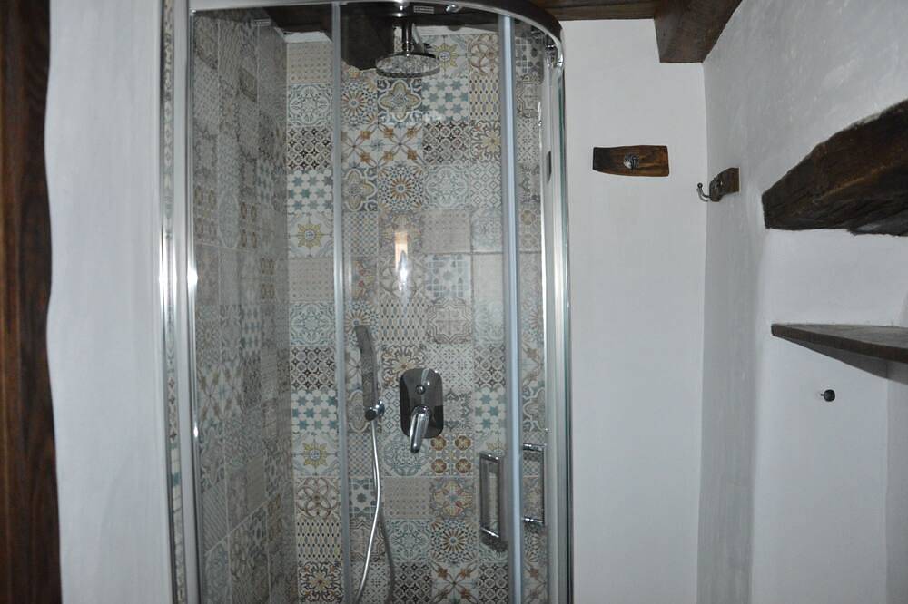 Studio apartment for exclusive use on 2 levels in Fonni, Barbagia