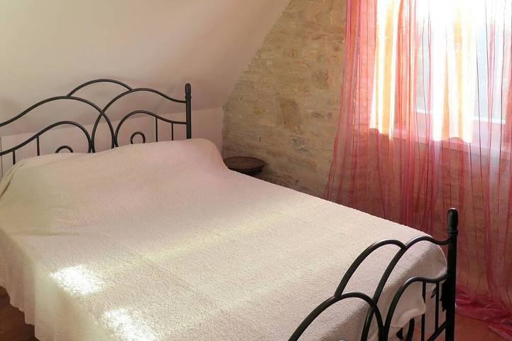 Location de vacances pour 6 personnes, avec piscine et jardin à Pontcirq - 4