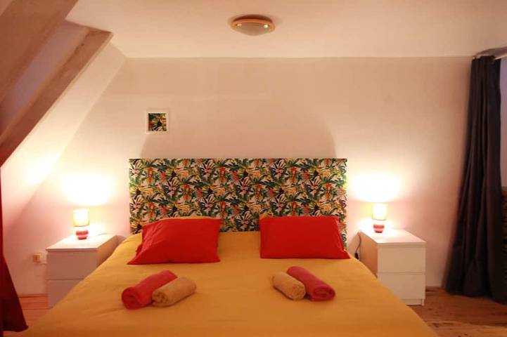 Location de vacances pour 12 personnes, avec balcon et jardin à Urval - 3