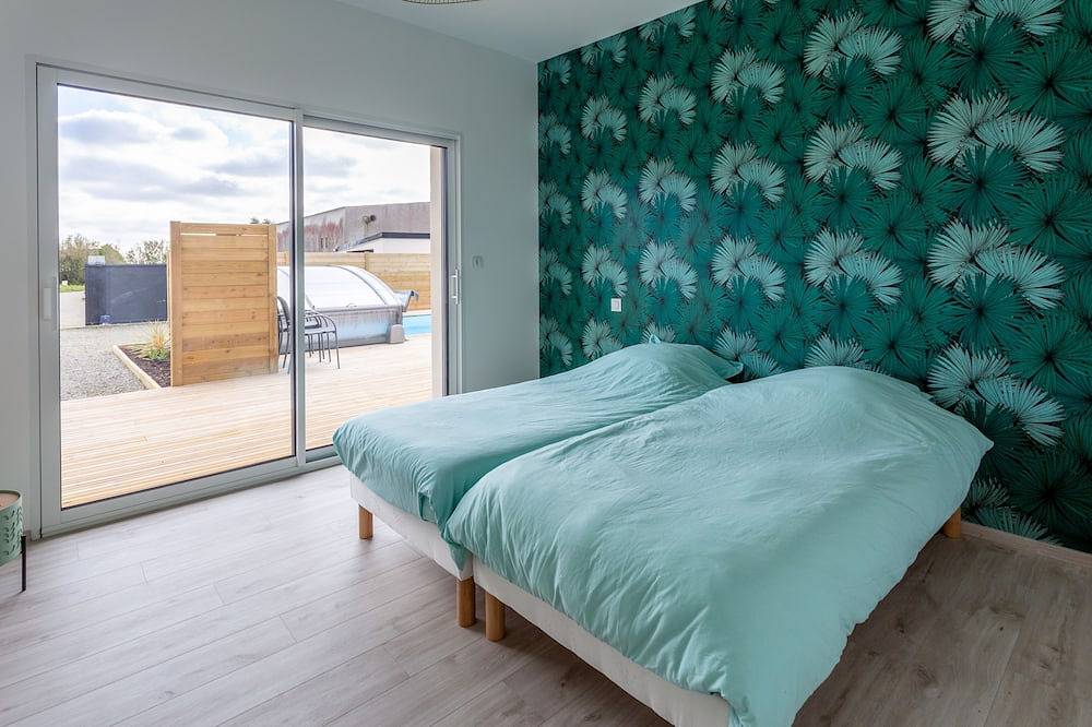 Villa Saint Antoine - 9 people in Plouescat, Côte des Légendes