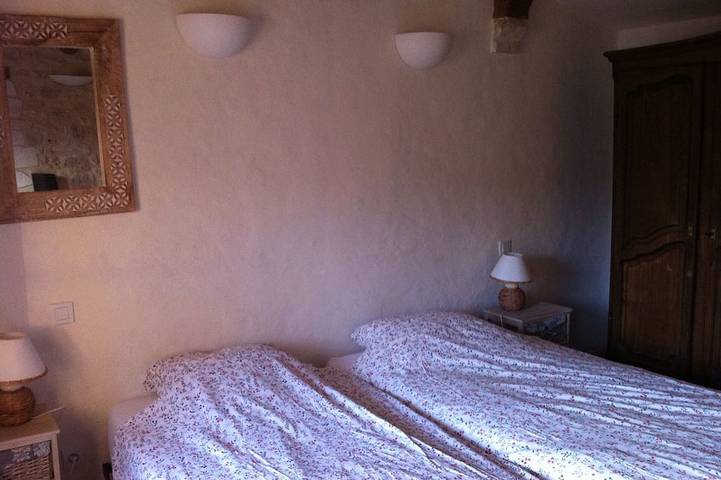 Location de vacances pour 14 personnes, avec jardin à Issirac - 2