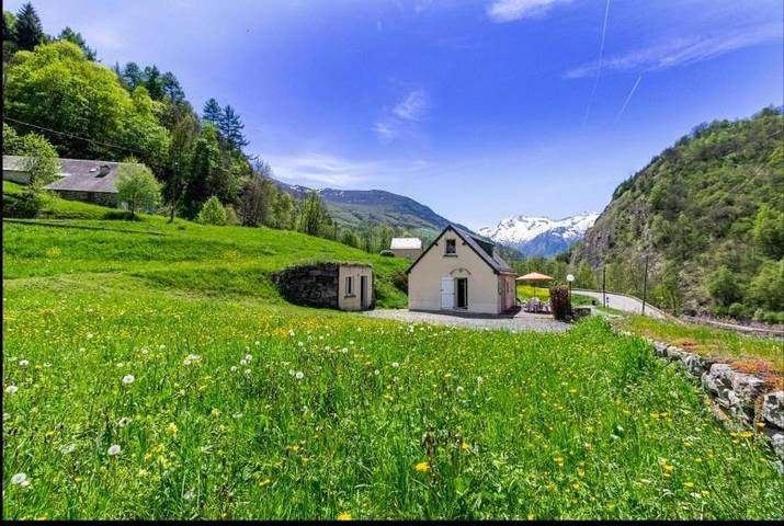 Chalet pour 7 personnes, avec Terrasse ainsi que Jardin et Vue à Barèges