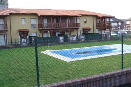 Ferienhaus für 6 Personen, mit Garten und Pool sowie Ausblick, kinderfreundlich - 1