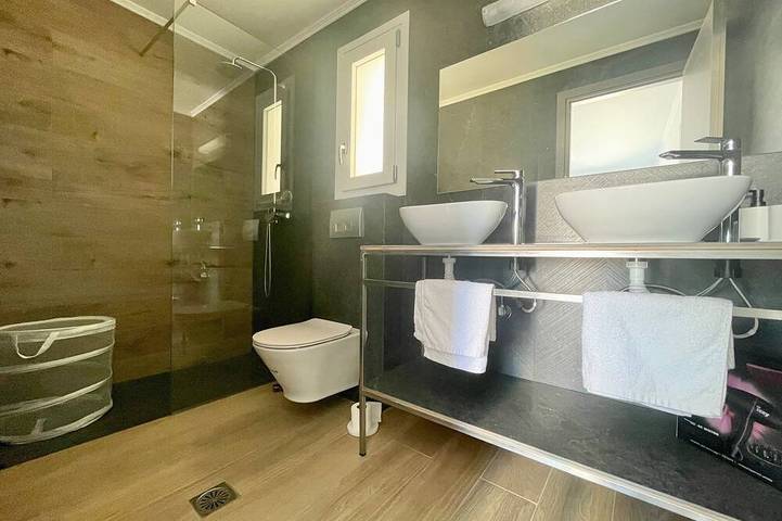 Villa Eleonas offers an unrestricted view of the sea and the surrounding area. in Rethymno en omgeving