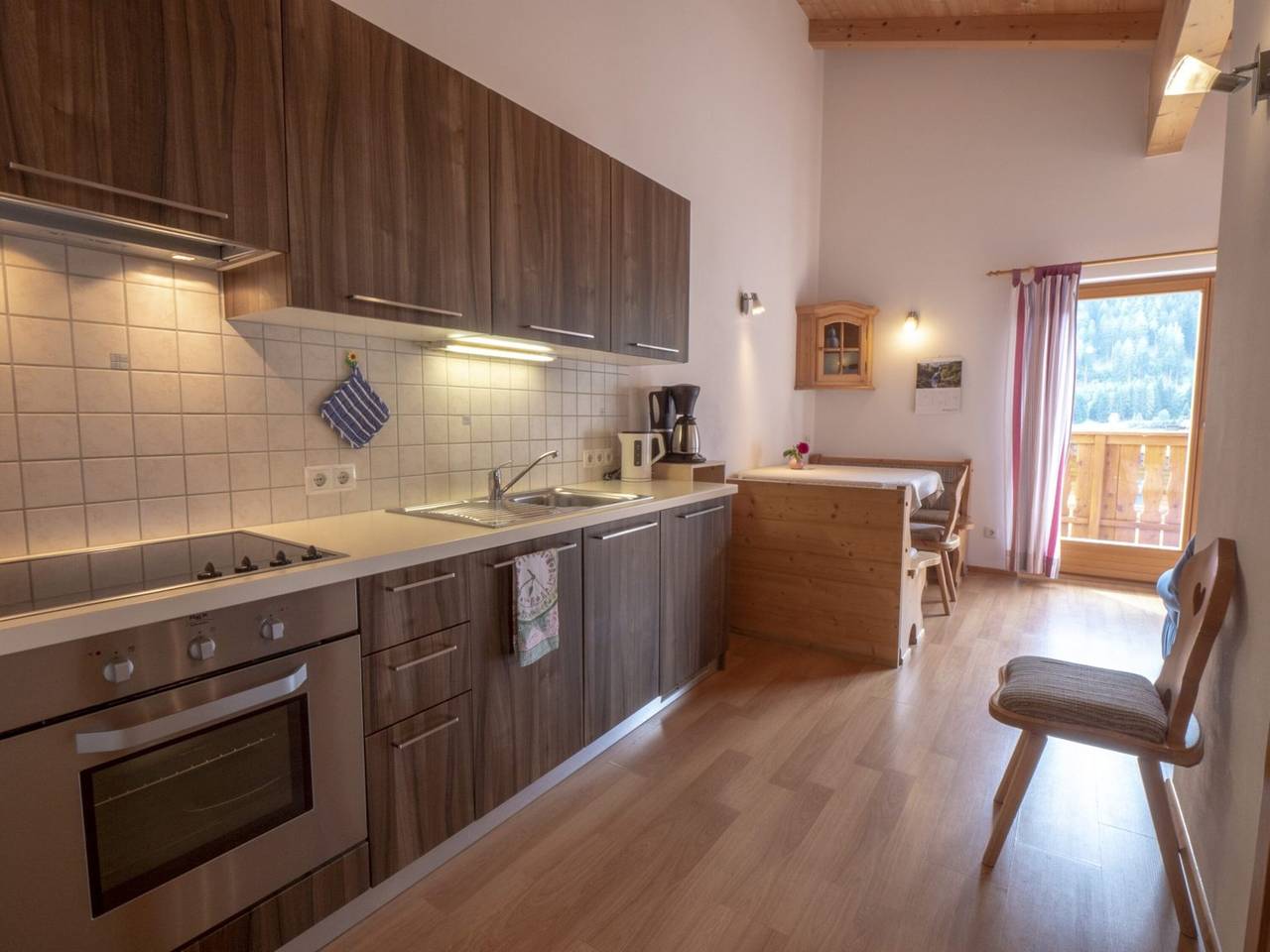 Ganze Wohnung, Apartment 'Sultan' mit Bergblick, Gemeinschaftspool und Wlan in Mareit, Ratschings