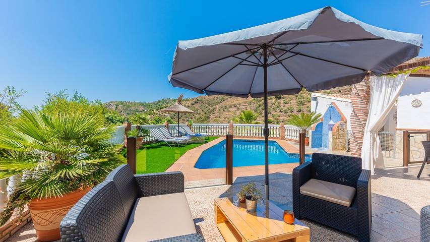 Villa für 6 Personen, mit Pool und Balkon/Terrasse in Torrox - 3