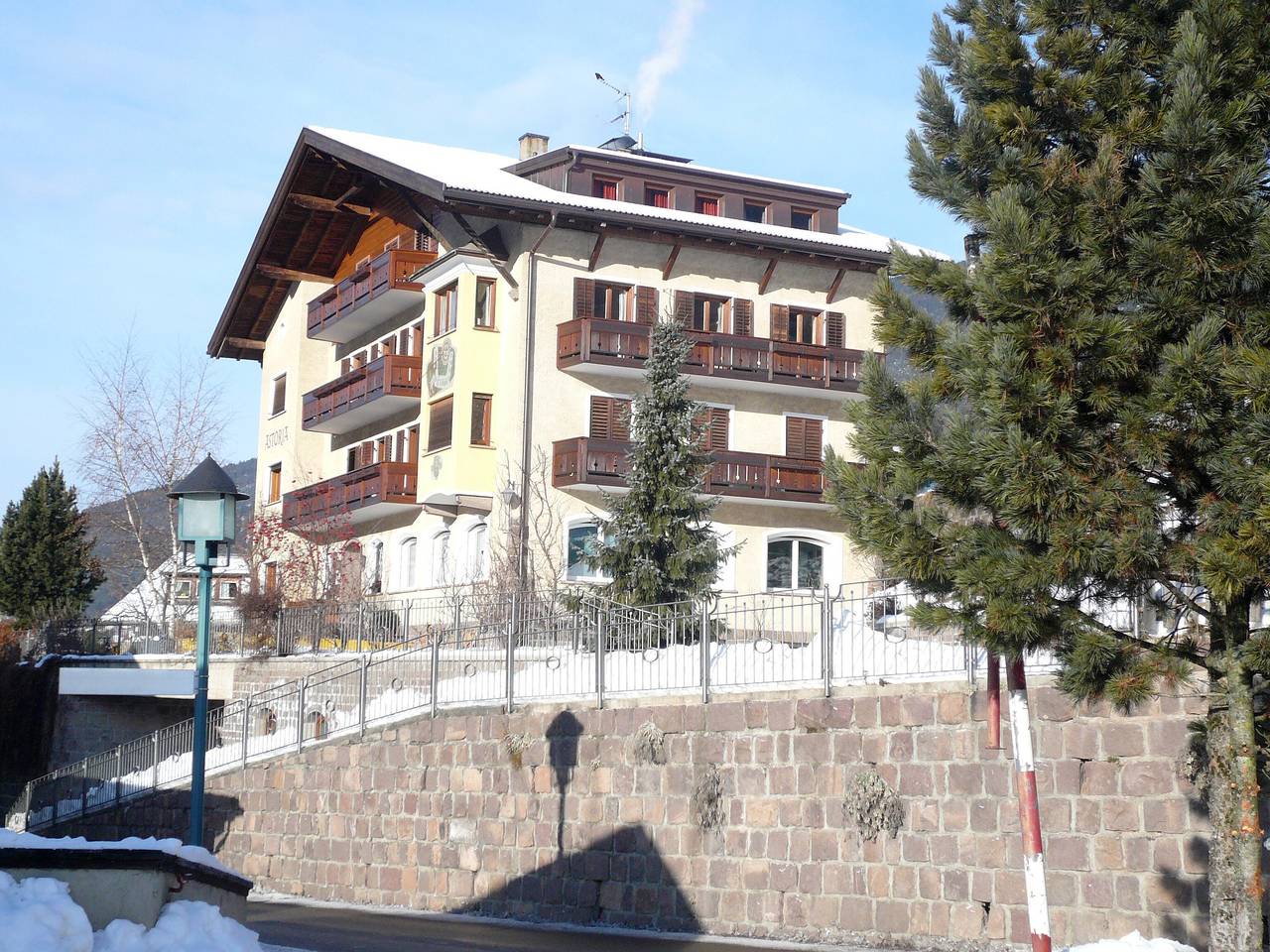 Geheel appartement, Appartement 'Residence Astoria 3' met bergzicht, gedeelde tuin en wifi in Ortisei, Dolomiti Superski