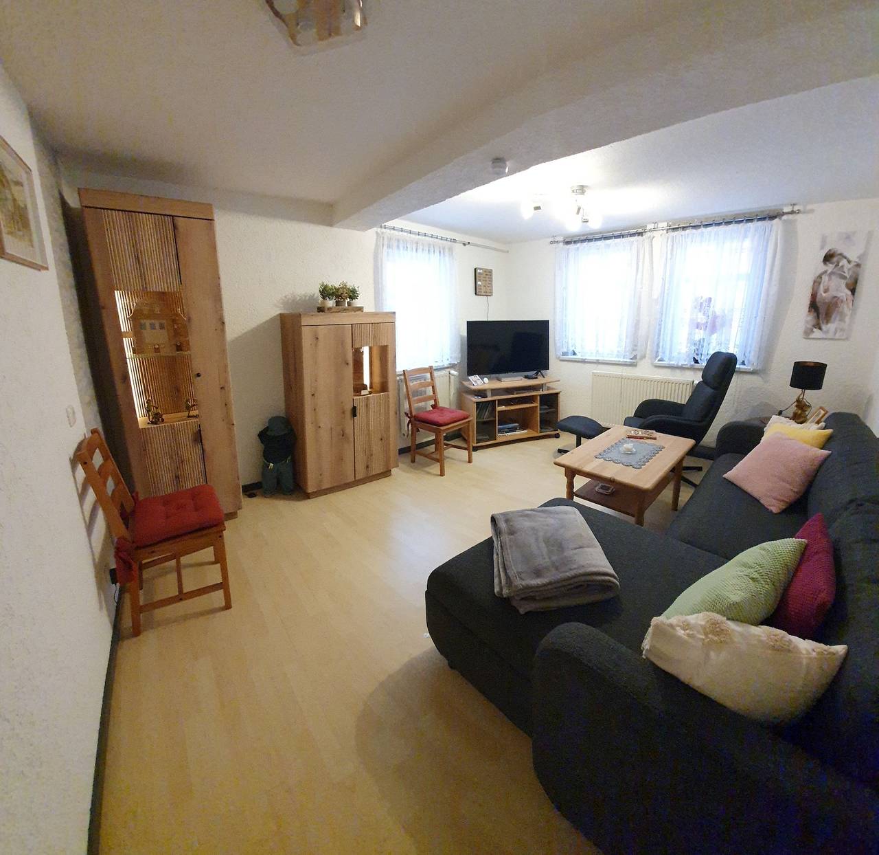 Ganze Ferienwohnung, Fewo Schröder - Fewo 65m²,Eg: Wohnz.,Küche, Bad, 1.Og: Schlafz.+Kinderz.+extra Wc über Treppe in Arnstadt, Thüringer Kernland