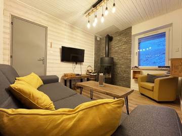 Gîte pour 2 personnes, avec terrasse et jardin à Saint-Nabord