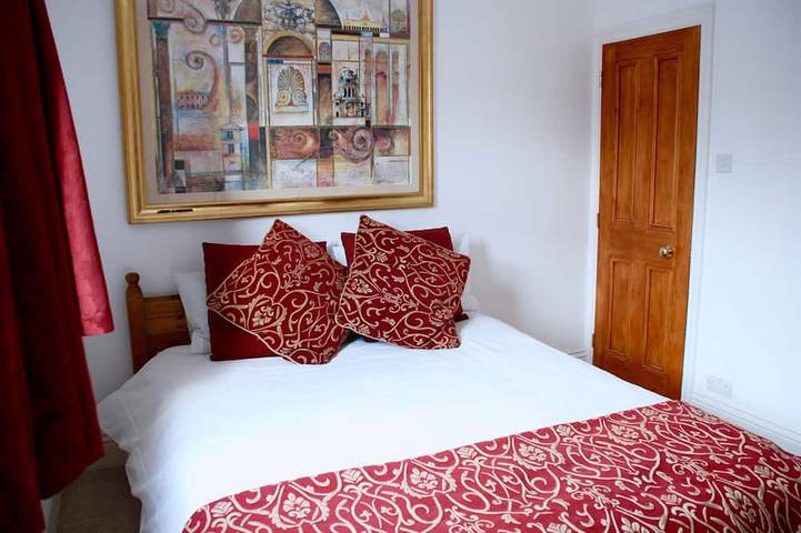 Gîte pour 4 personnes, avec sauna ainsi que piscine et jardin à Windsor - 4