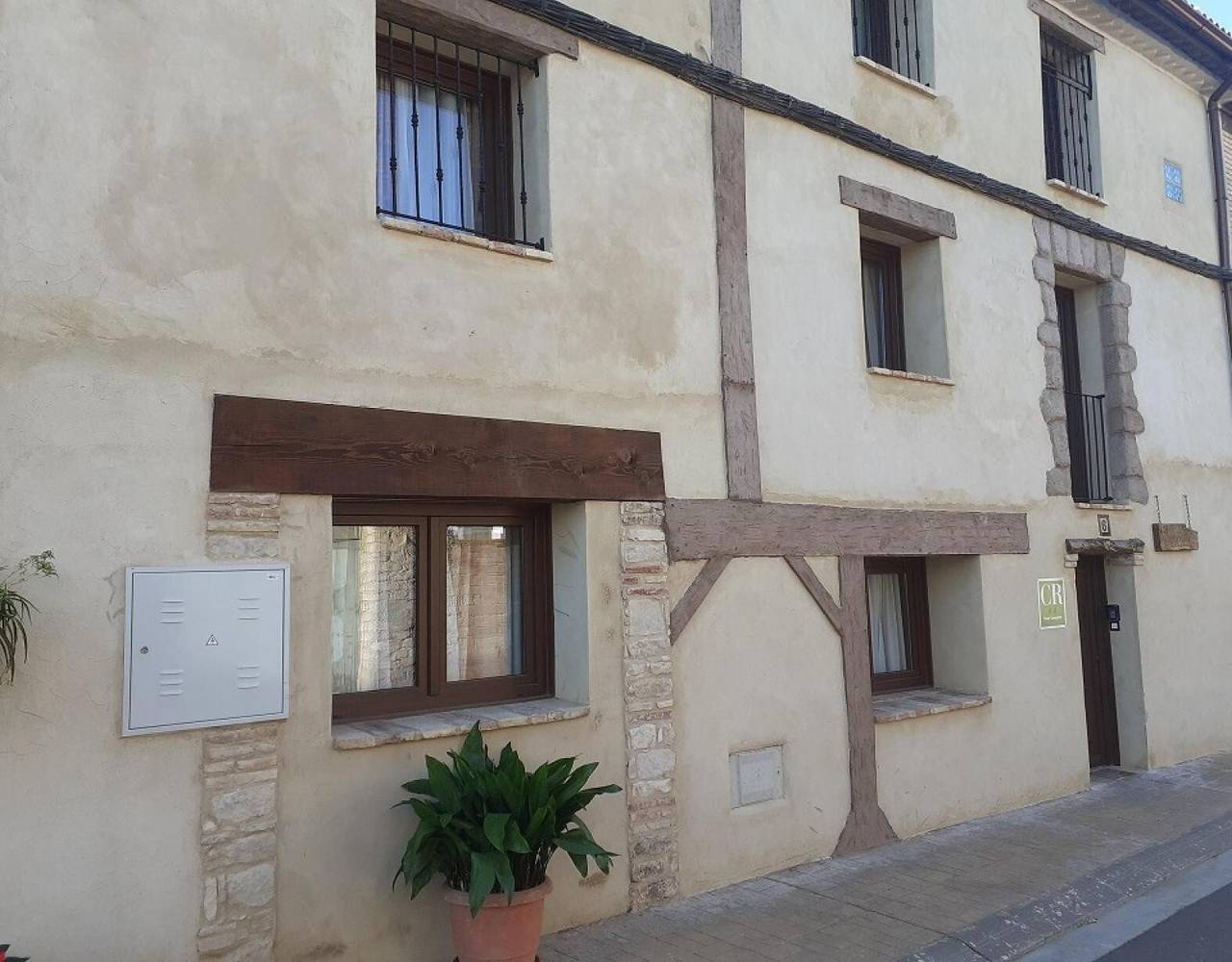 Maison de campagne "Casa Larralde" avec piscine partagée, Wi-Fi et climatisation in Bisimbre, Province de Saragosse