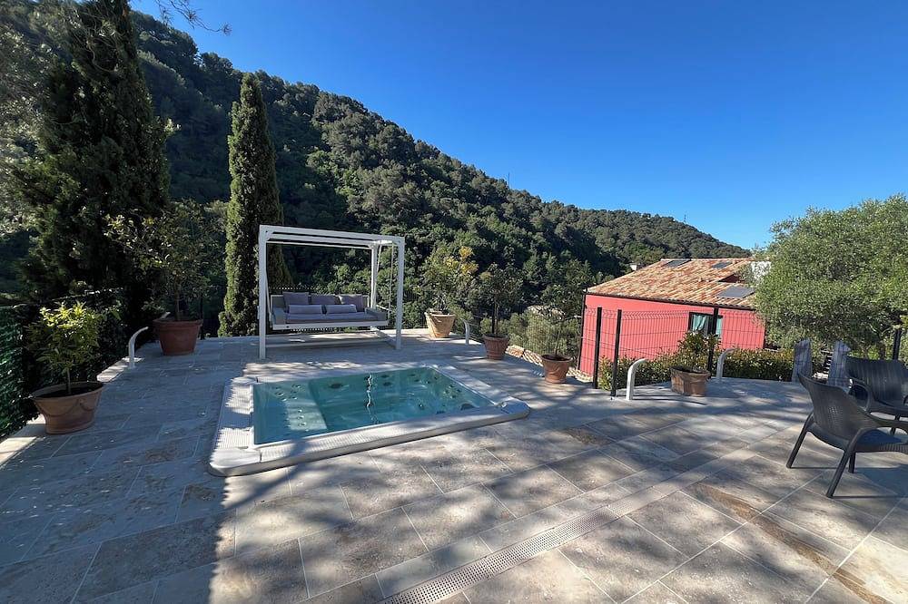Apartamento entero, Apartment - jacuzzi & terrace in La Trinité, Nizza Region