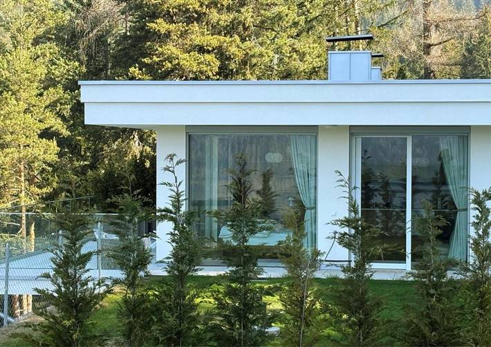 Chalet voor 4 personen, with whirlpool and zwembad as well as tuin, kindvriendelijk in de Dolomieten