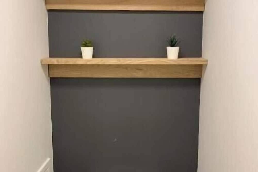 Studio élégant et confortable pour vos séjours professionnels à La Défense in Courbevoie, Hauts-de-Seine