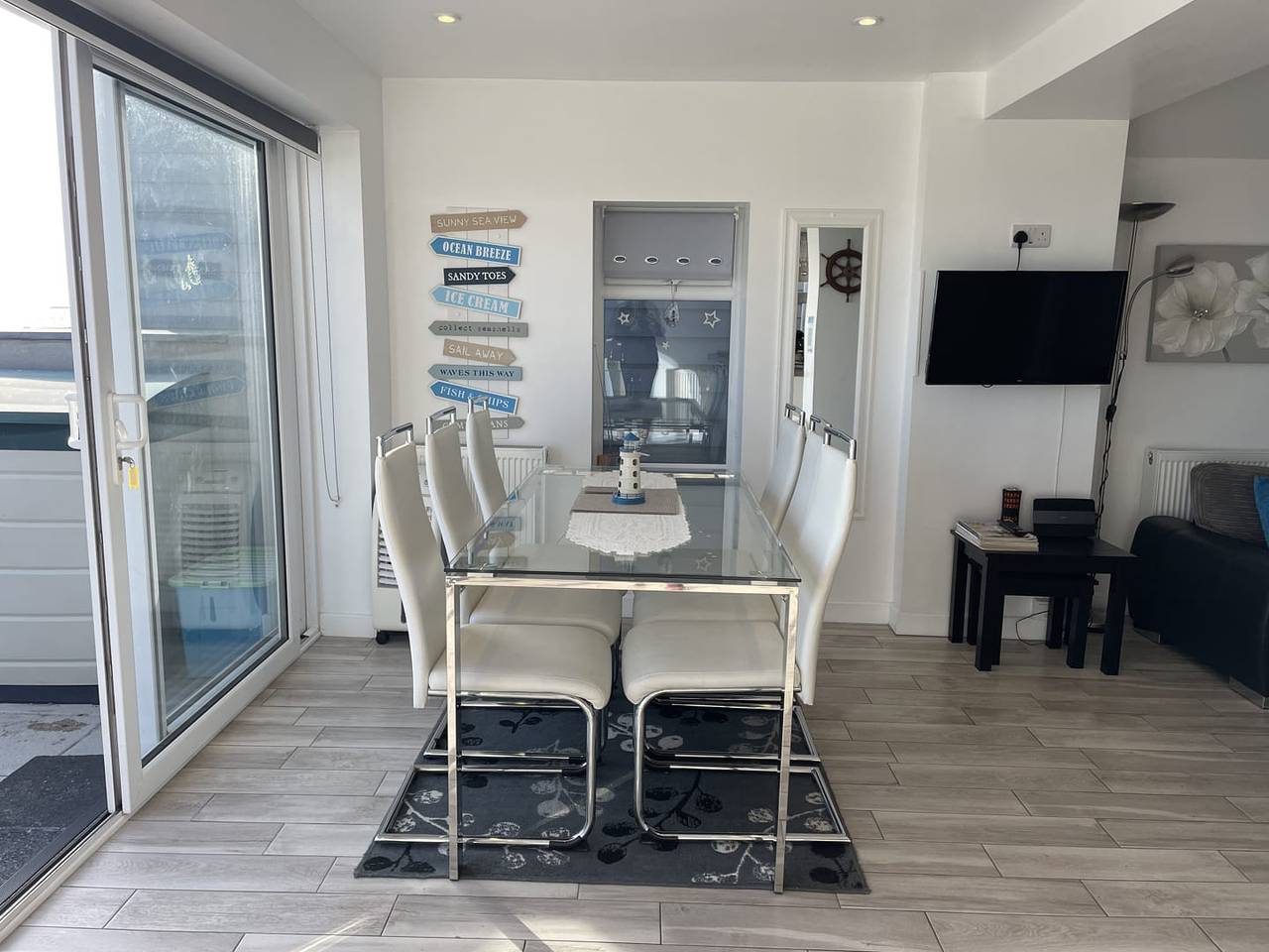 Seaside Haven with Spectacular Views Ideal for Families. in Pevensey, East Sussex
