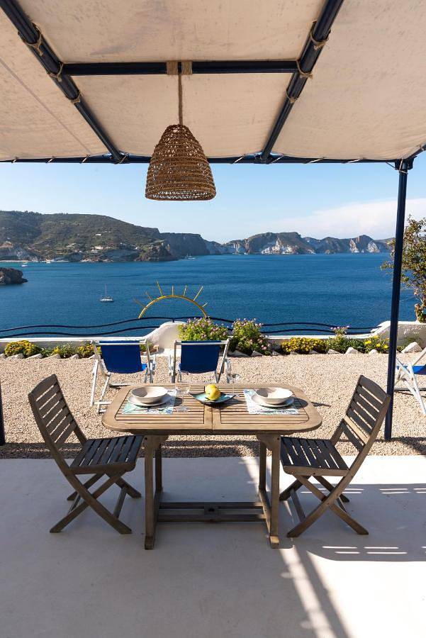 Appartamento vacanze per 2 persone, con Terrazza e Panorama a Ponza