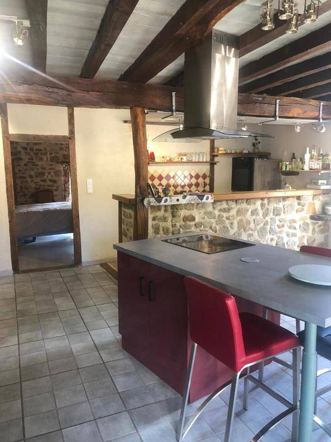 Gîte pour 4 personnes, avec Terrasse et Vue à Lapalisse