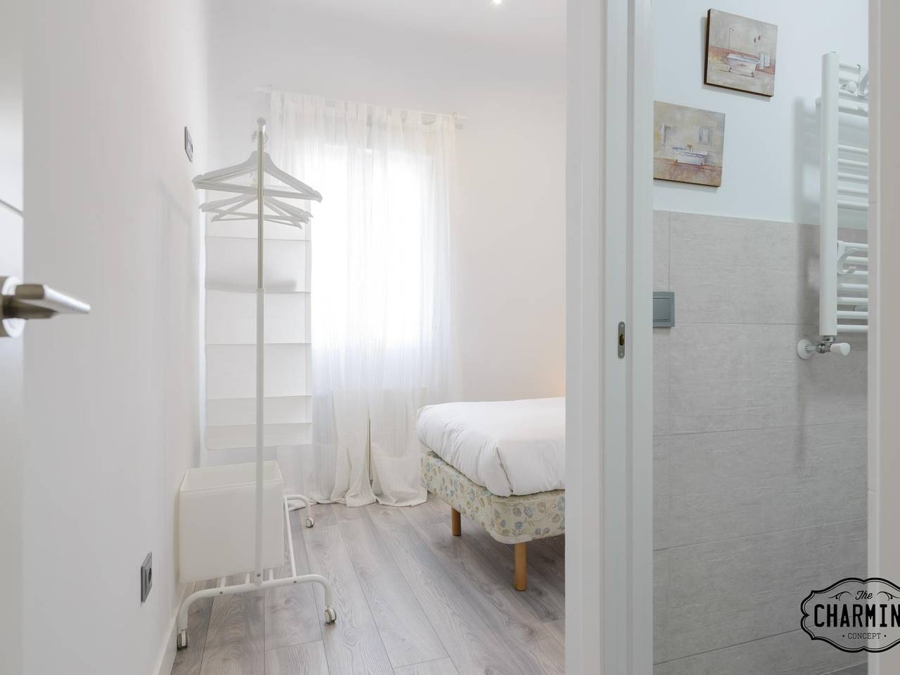 Apartamento vacacional entero, Charming Antiques Market - Parking Gratis, 3 dormitorios, 2 baños in Centro (Madrid), Madrid