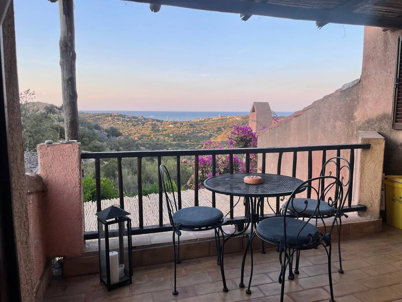 Appartement entier, Appartement 'Casa Ilaria' avec piscine partagée, terrasse privée et Wi-Fi in Liscia di Vacca, Arzachena