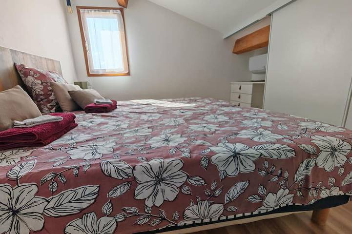 Le Mazet Sooksabai, a Camargue escape in the heart of an authentic village in Saint-Laurent-d'Aigouze, Mittelmeerküste (Frankreich)