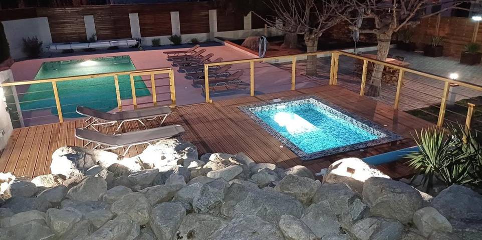 Location de vacances pour 2 personnes, avec jardin ainsi que piscine et vue à Corneilla-de-Conflent - 4