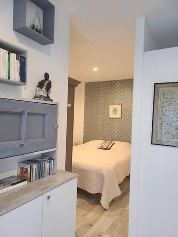 Gîte pour 2 personnes, avec jardin et terrasse à Caux