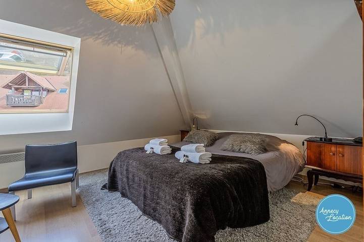 Gîte pour 4 personnes, avec balcon à Menthon-Saint-Bernard - 2